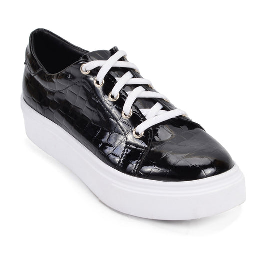 Afrek Black Sneakers